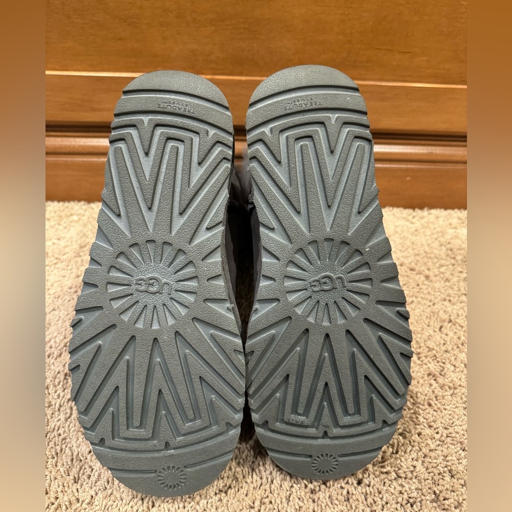 Authentic Preowned Ugg Bailey Bow II Boots Size USA 7 - Picture 7 of 11